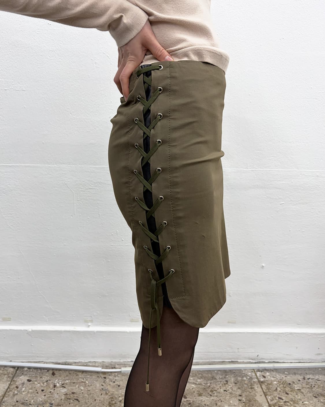 구찌 2011S/S 레이스업 스커트 상품이미지4