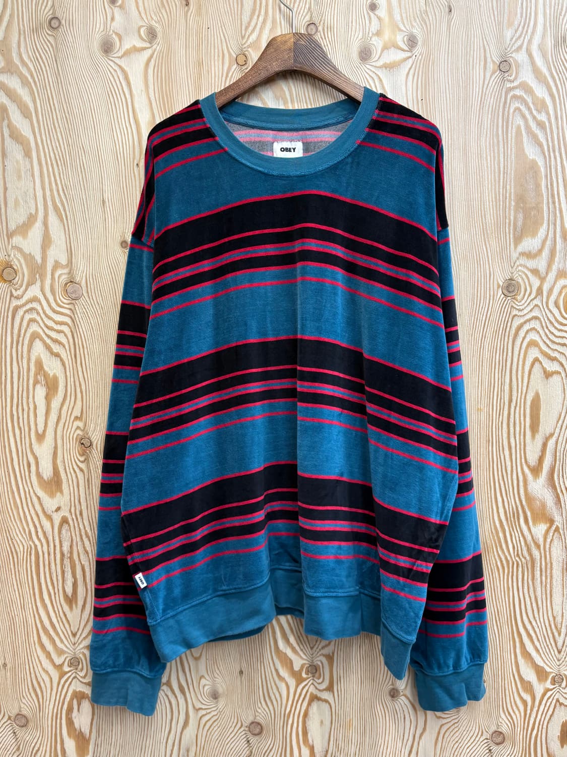 오베이 스트라이프 벨벳 롱슬리브 상품이미지1