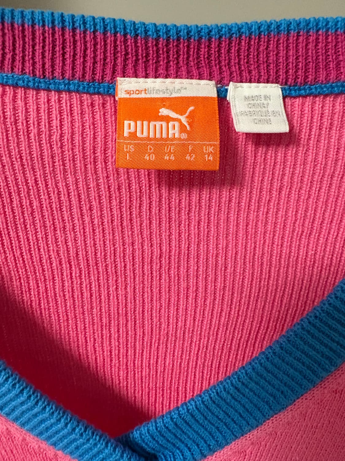 PUMA pink v-neck knit tee 상품이미지3