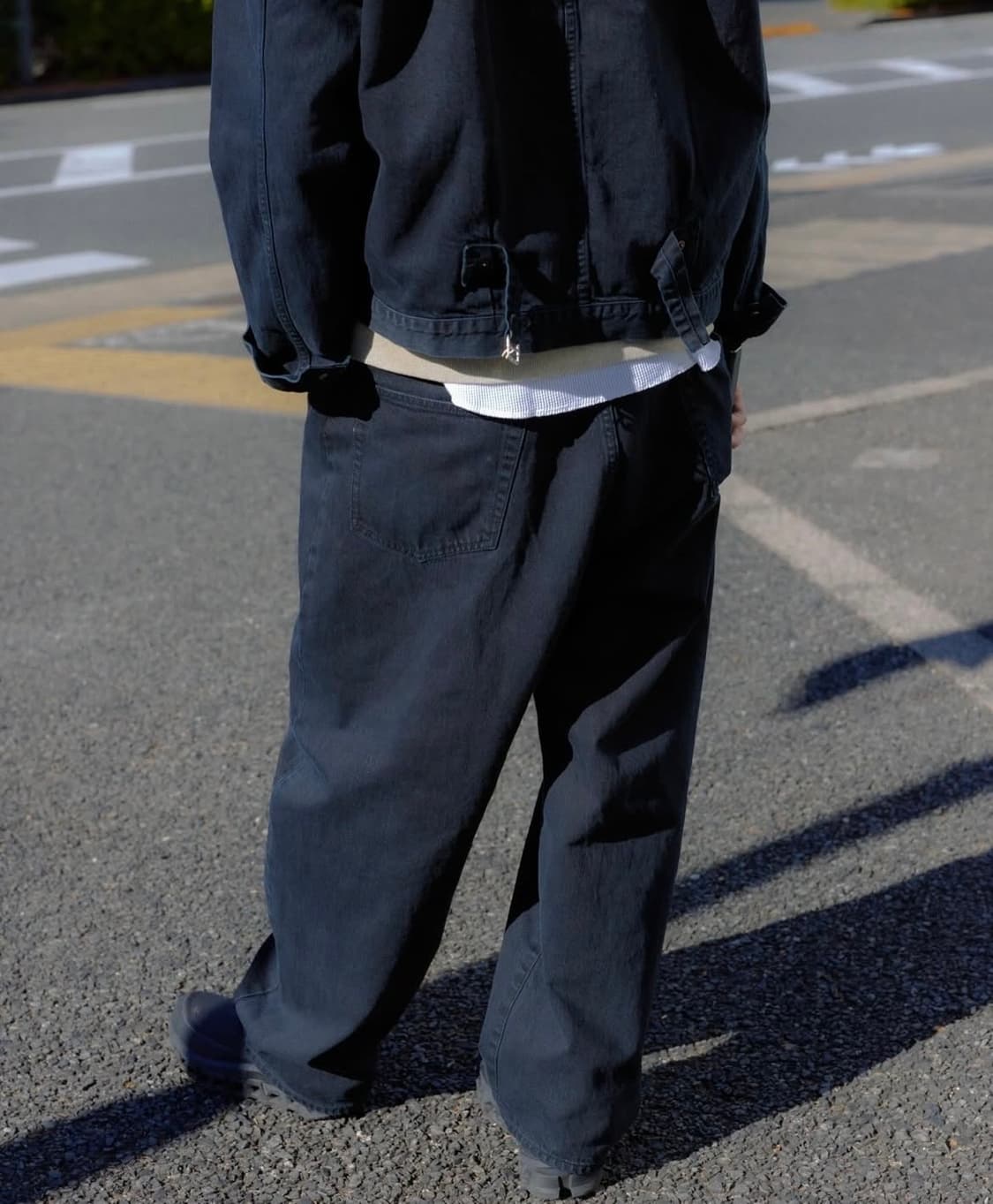에브리원 x 아프레쎄 Baggy Denim Pants (BLACK) 상품이미지4