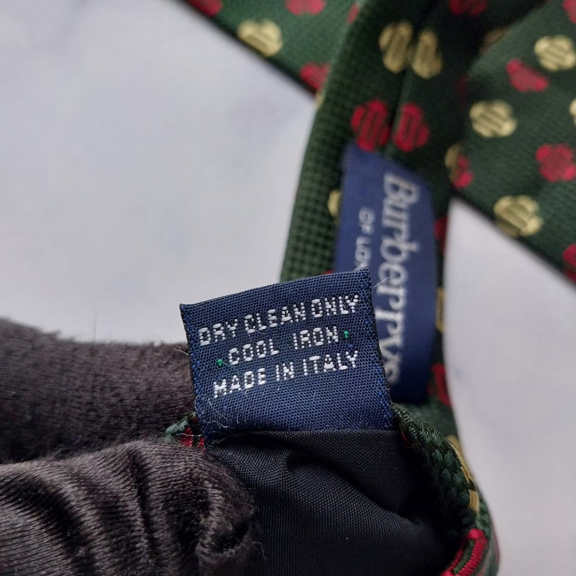 버버리 실크 그린 도트 패턴 넥타이 9.9cm S~A+등급 K2510
 상품이미지10