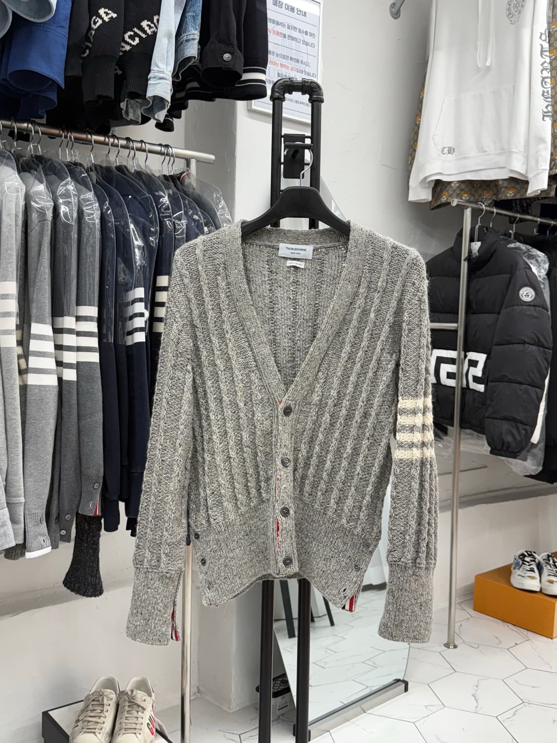 [4] 톰브라운 사선완장 도네갈 케이블 가디건 상품이미지1