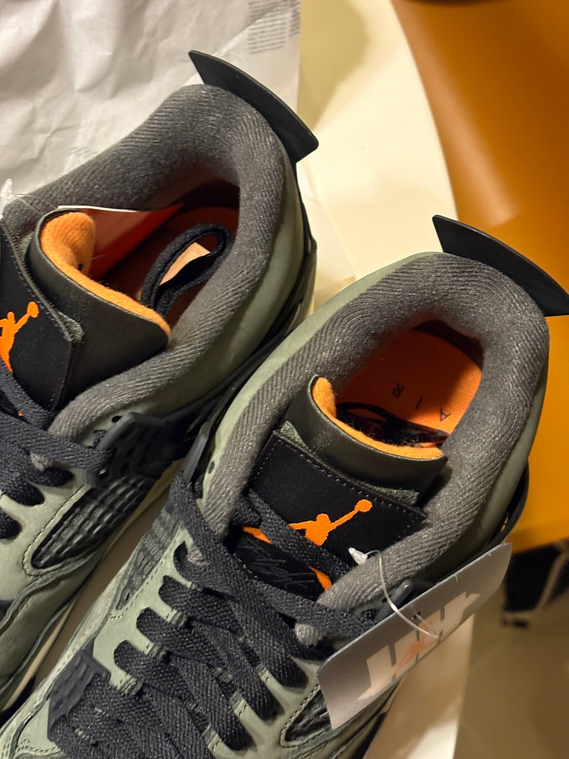 (290) 조던 4 언디핏 2025 상품이미지3