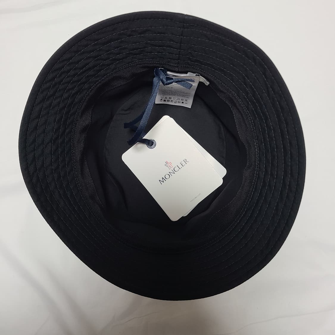 몽클레어 몽클레르 코튼 버킷햇 벙거지 모자 블랙 상품이미지6