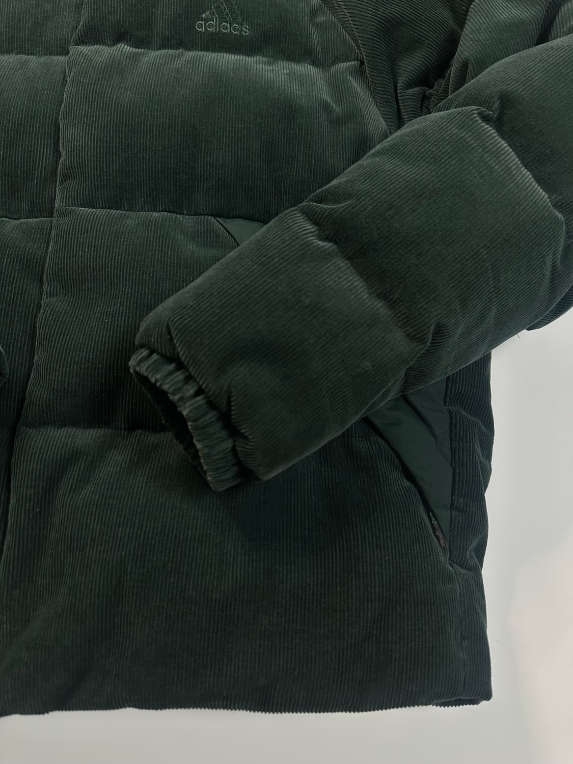 아디다스 딥그린 코듀로이 패딩 상품이미지5