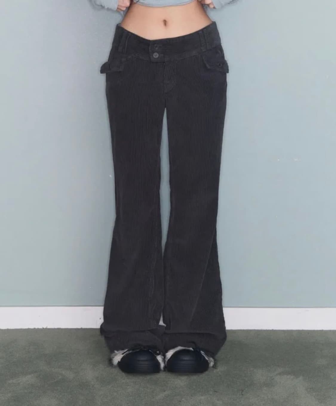 구해요) 미레코 플라워 로우 코듀로이 팬츠 차콜  상품이미지1