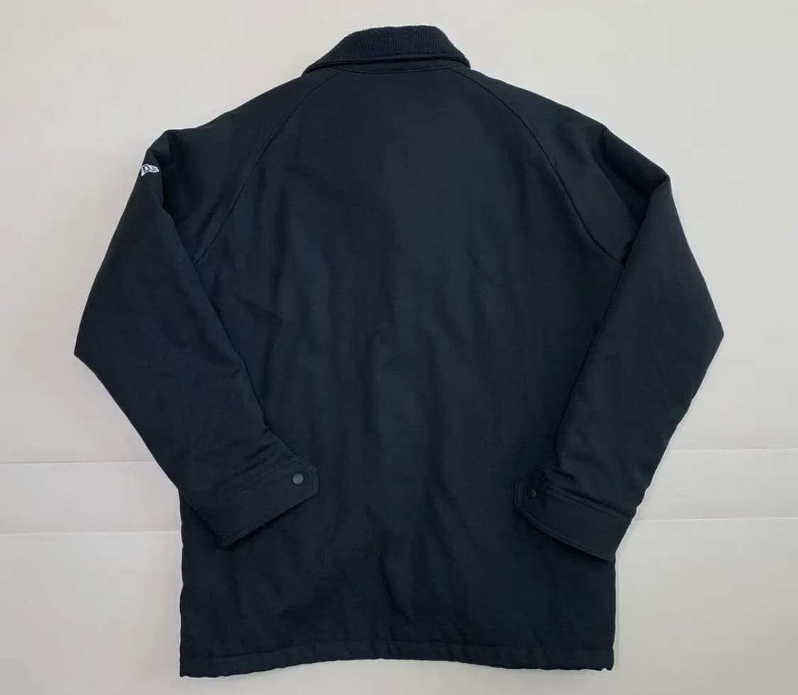 뉴에라(New Era)의 블랙 울 바시티/코치 재킷 XL 상품이미지2