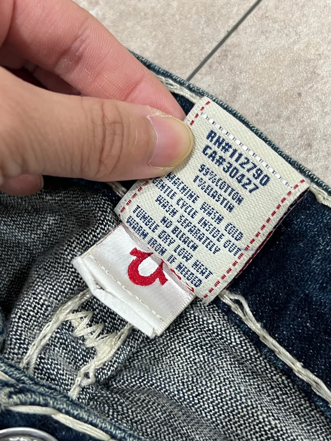 트루릴리젼 우먼스 조이슈퍼 티 화이트 스티치 부츠컷 데님 팬츠 상품이미지5