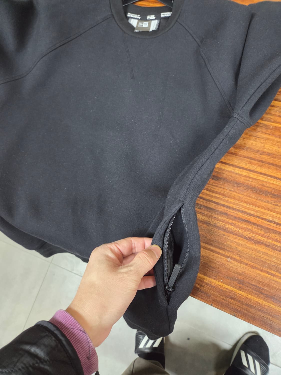 뉴에라 백로고 사이드포켓 스웻 맨투맨 95 상품이미지7