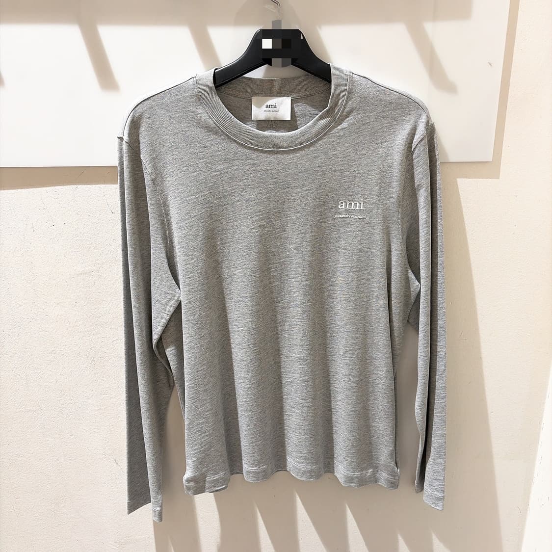 (정품/새상품) AMI 아미 남성 그레이 로고 롱슬리브 상품이미지1