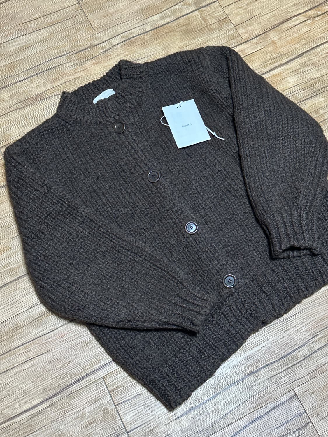 아모멘토 HAND KNITTED CARDIGAN 핸드 니티드 가디건 상품이미지6