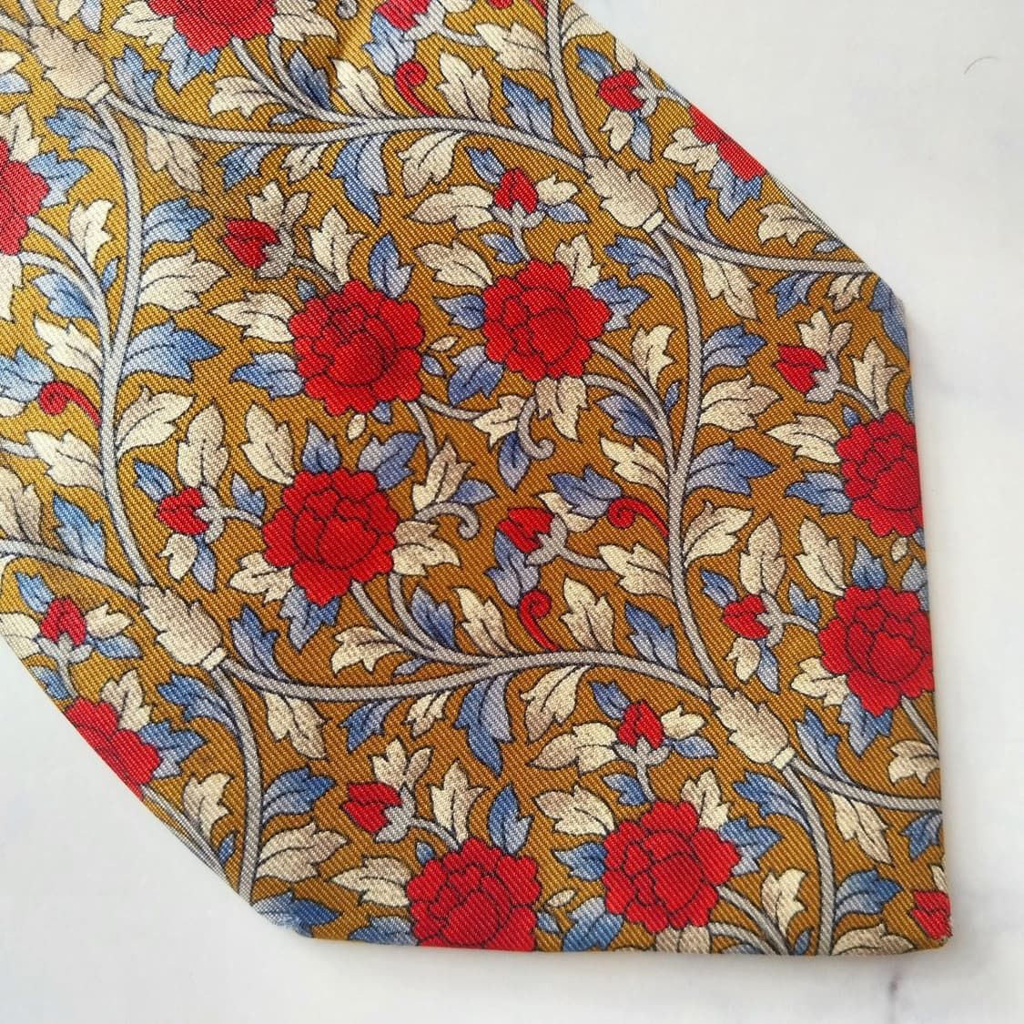 셀린느 실크 브라운 플라워 모티브 넥타이 9.6cm A등급 K1866
 상품이미지8