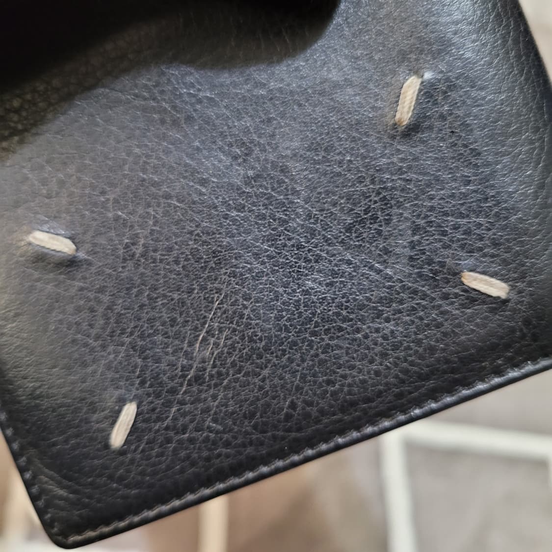 정품 마르지엘라 블랙 레더 반지갑 상품이미지2