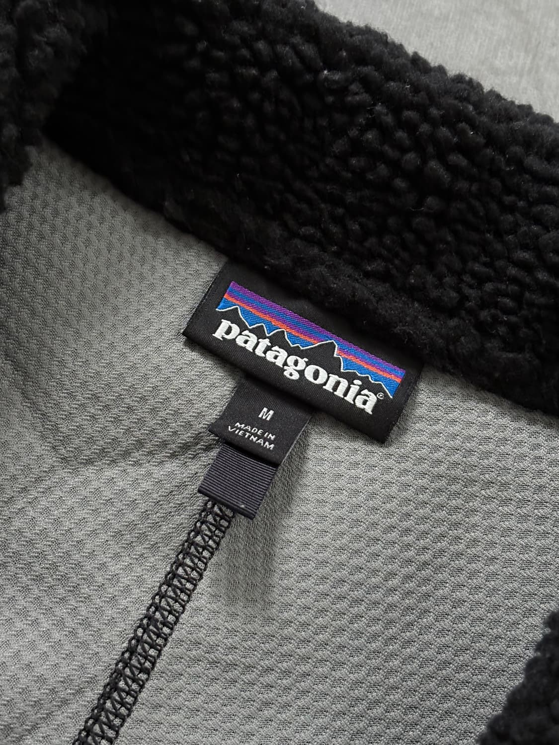 Patagonia 파타고니아 레트로 X 블랙 플리스 자켓 상품이미지3