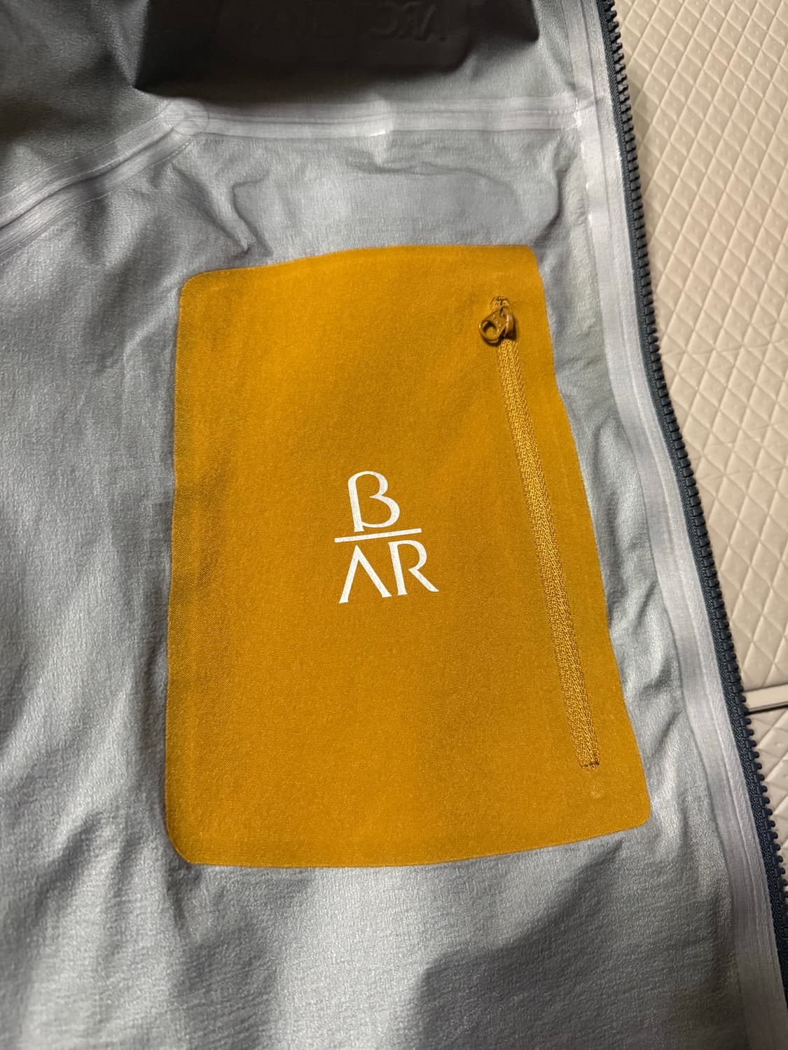 (급처) (L) 아크테릭스 베타 AR 블랙 사파이어 상품이미지4