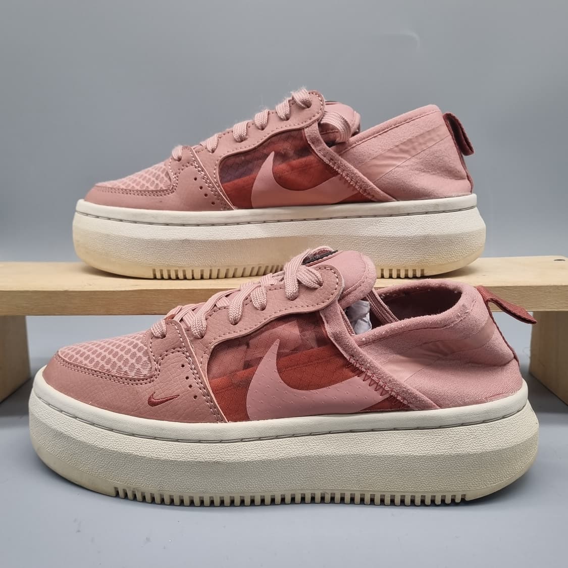 나이키 코트비전 알타 핑크 여성운동화235 상품이미지1