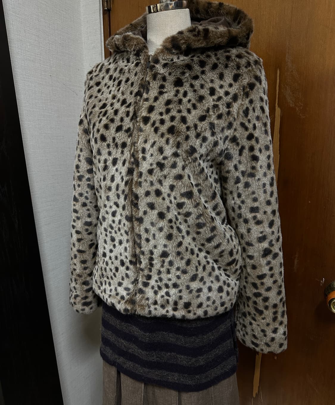vour meme leopard fur hood jacket 상품이미지1