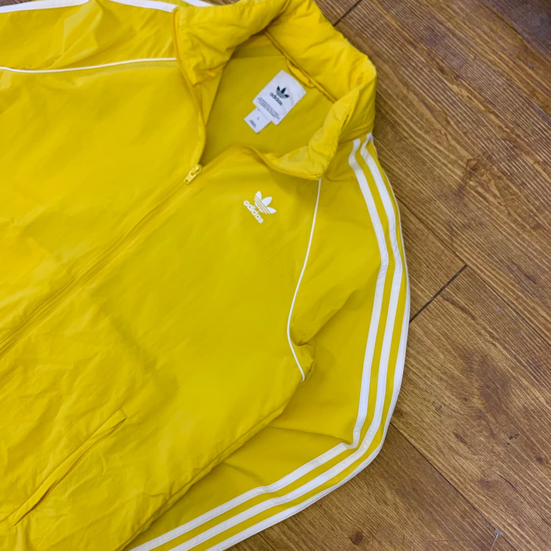 아디다스 SST 옐로우 바람막이 L 상품이미지4