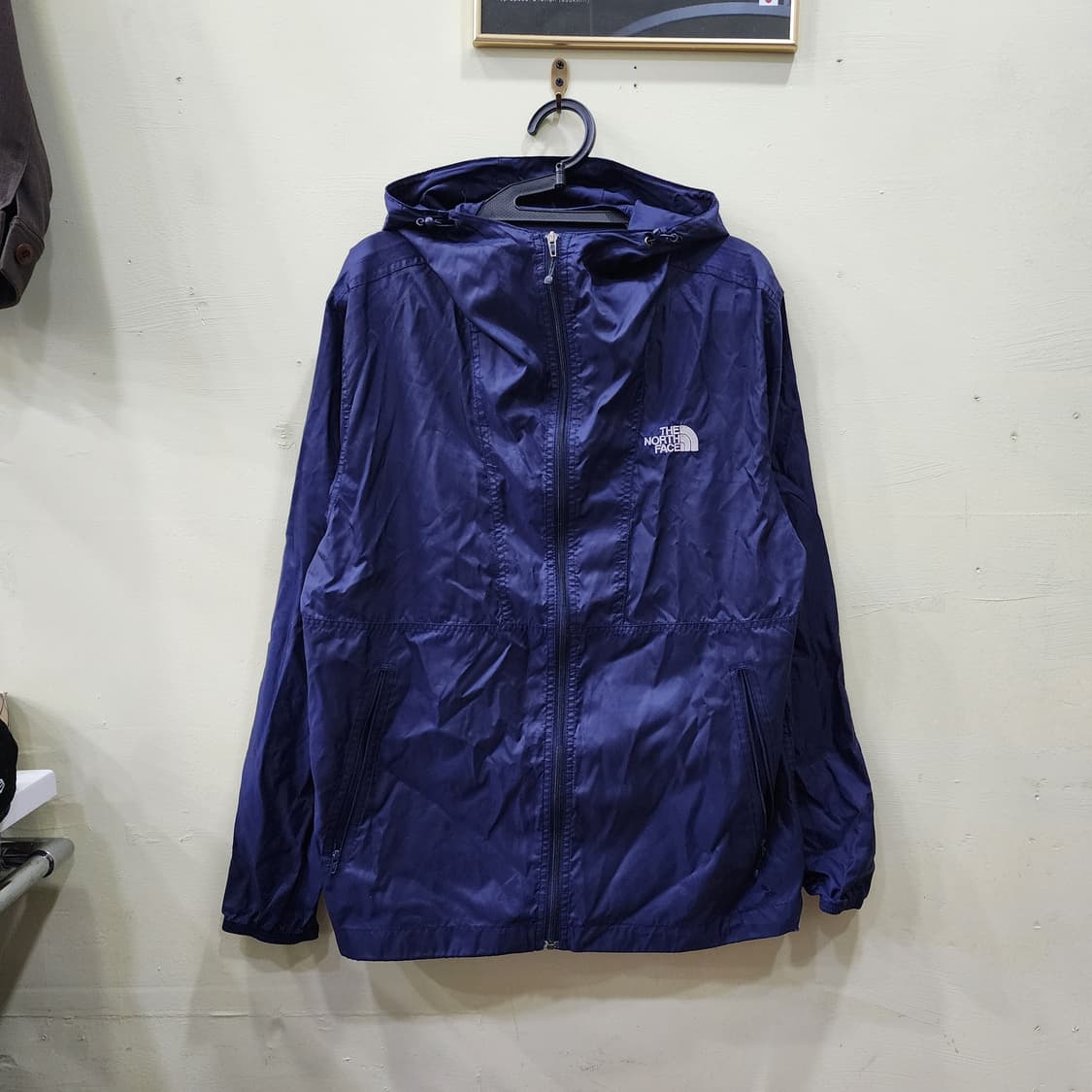 [100] THE NORTH FACE 경량 후드 바람막이 (네이비) 상품이미지1