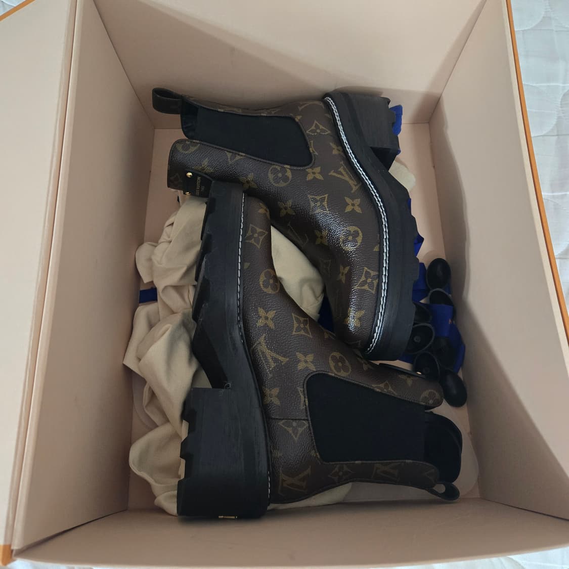 [1회 시착]루이비통 앵클 부츠 36.5사이즈 상품이미지1