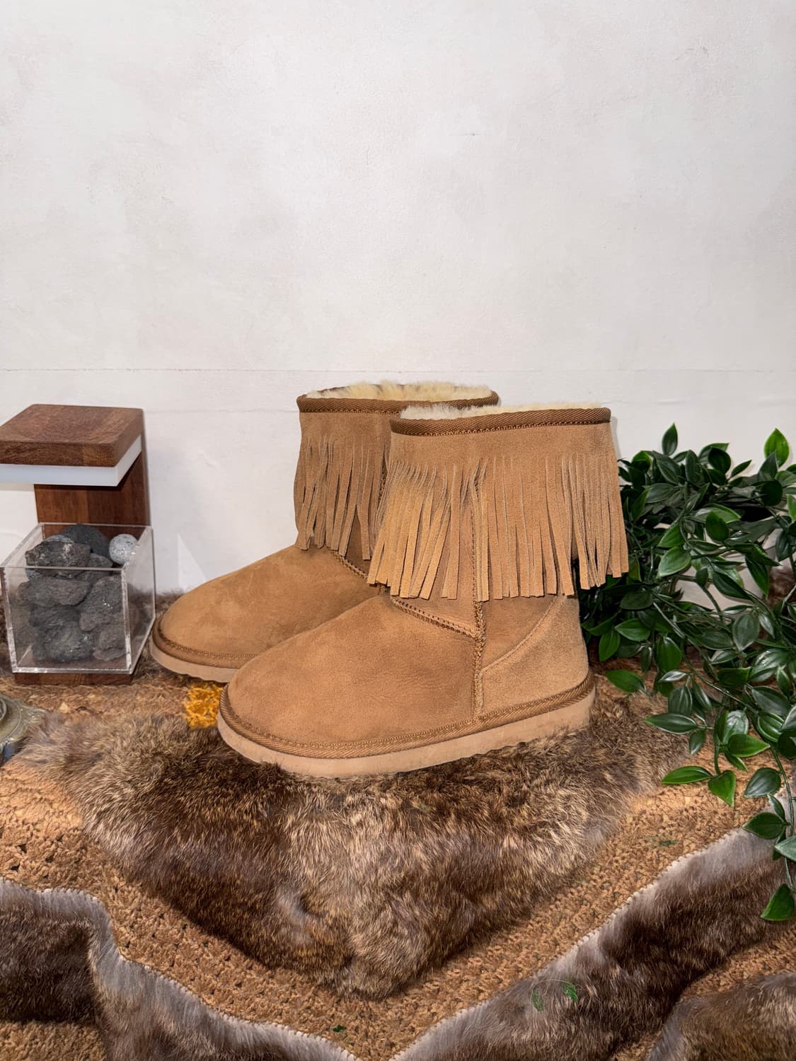 UGG Since 1974 Tribal Mid Boots  상품이미지3