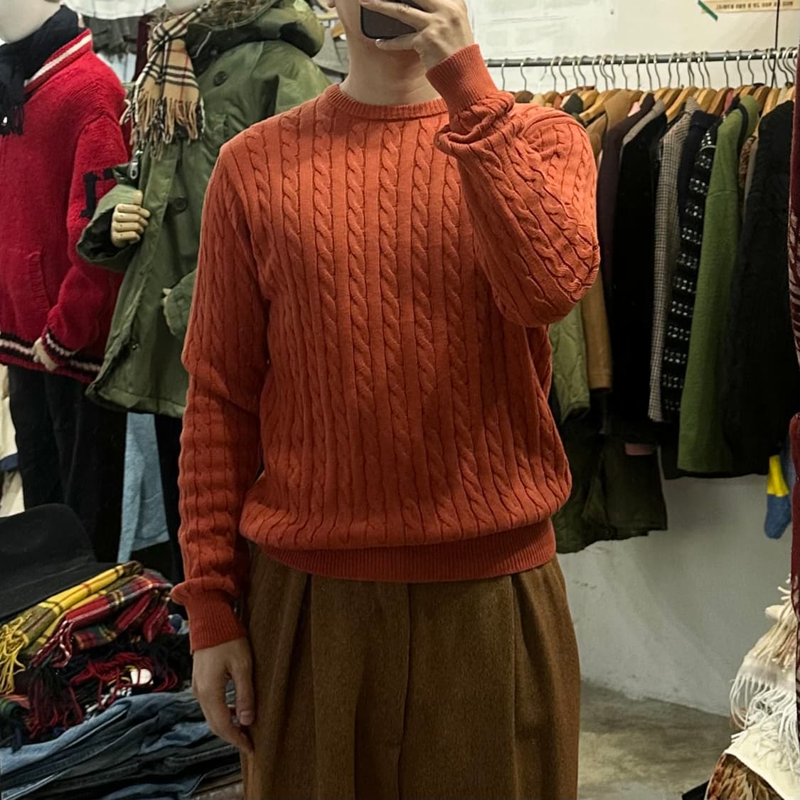 (착용컷) BEAMS HEART 코튼 꽈배기 니트 (남성용 100) 상품이미지3