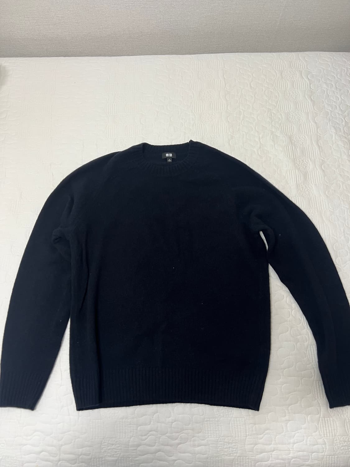 유니클로 네이비 니트 상품이미지1