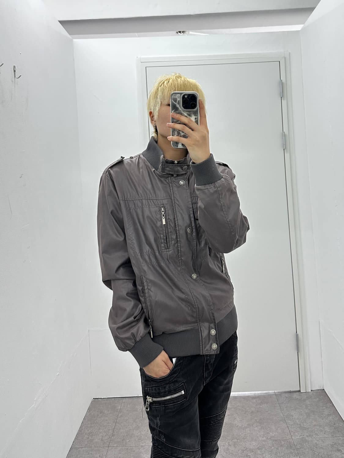 Vintage metallic multi pocket jacket 상품이미지1