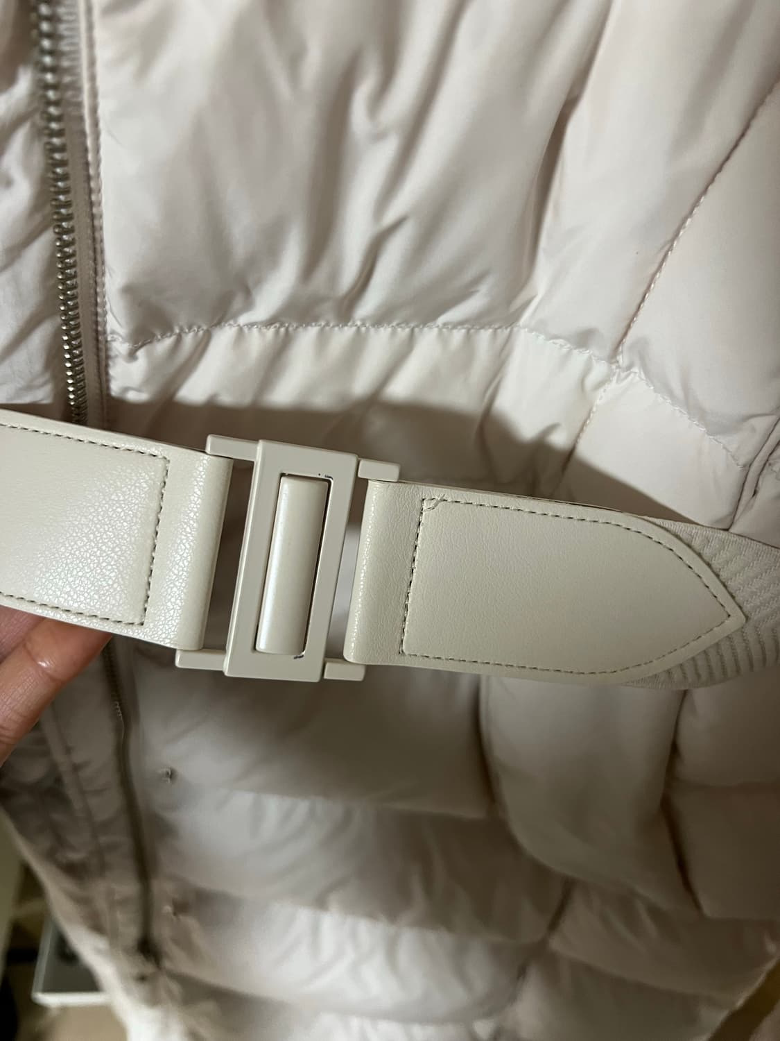 온앤온 후드 벨티드 롱구스 패딩 상품이미지5