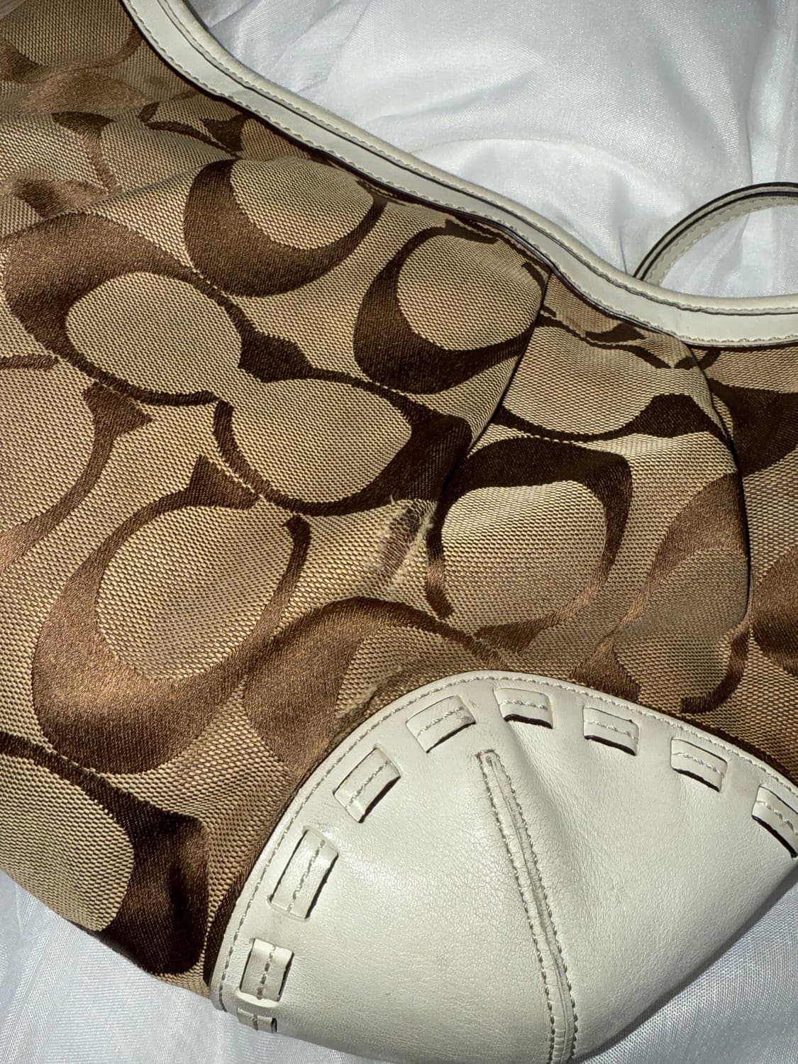 코치 시그니처 숄더백 상품이미지6