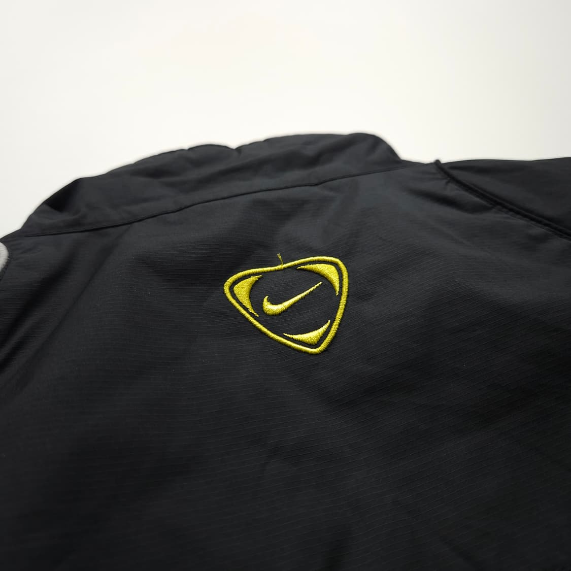 나이키 토탈 90 스트링 바람막이 점퍼 (L) 상품이미지3