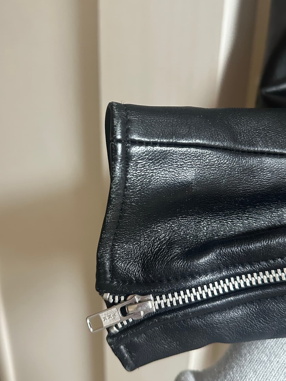 206옴므 가죽자켓 52사이즈 팝니다 상품이미지5