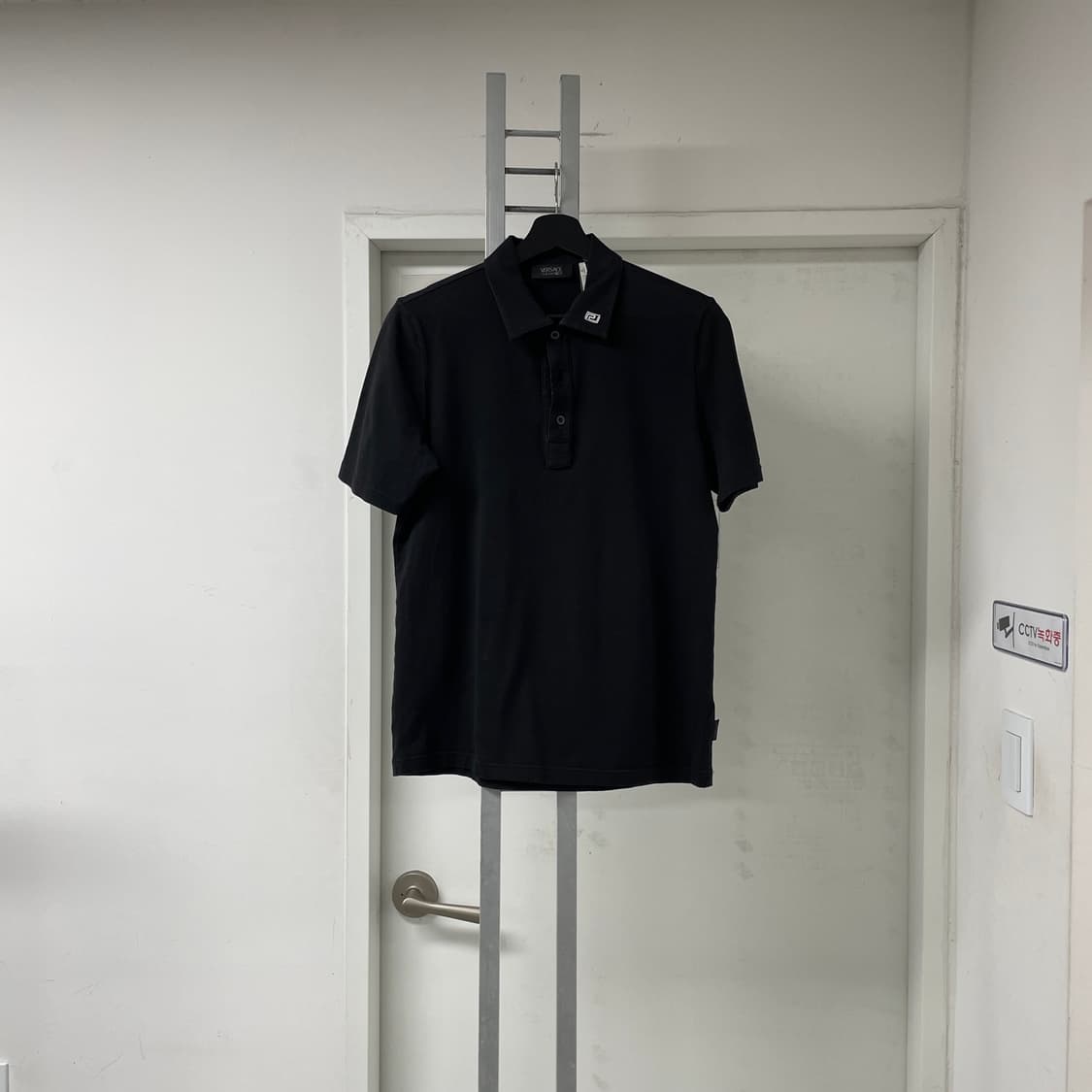 베르사체 반팔 카라티 블랙 XL 상품이미지1