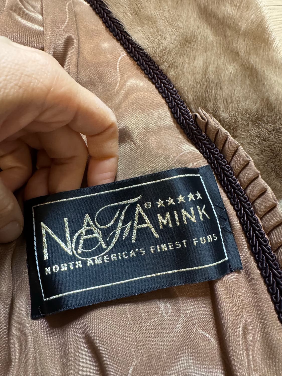국제모피 nafa mink 밍크코트 상품이미지4