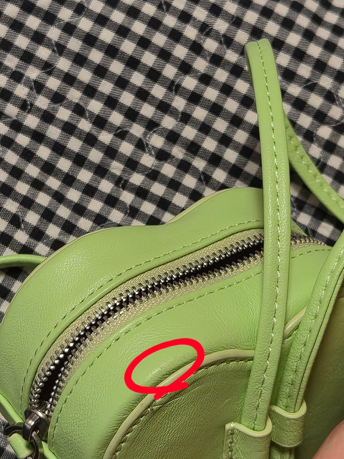 시눈 하트 미니백 애플그린 (긴 끈 ver.) 상품이미지8