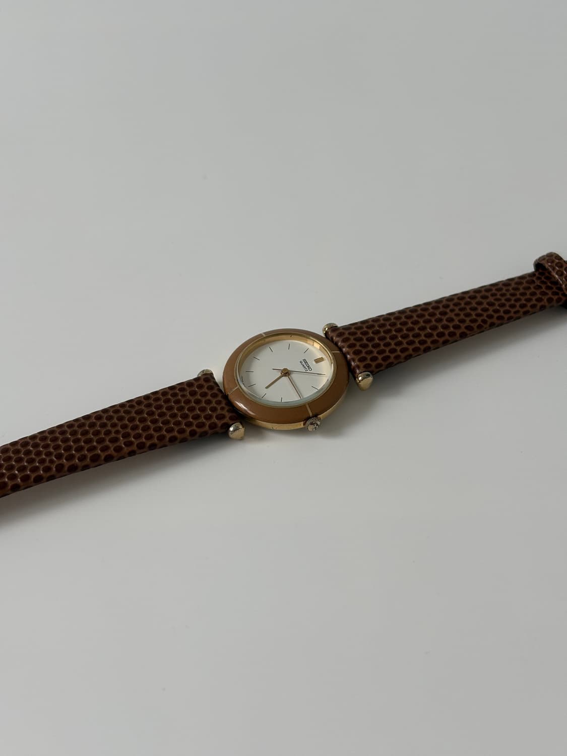 1980s Light Brown Bezel Ladies Quartz 상품이미지5