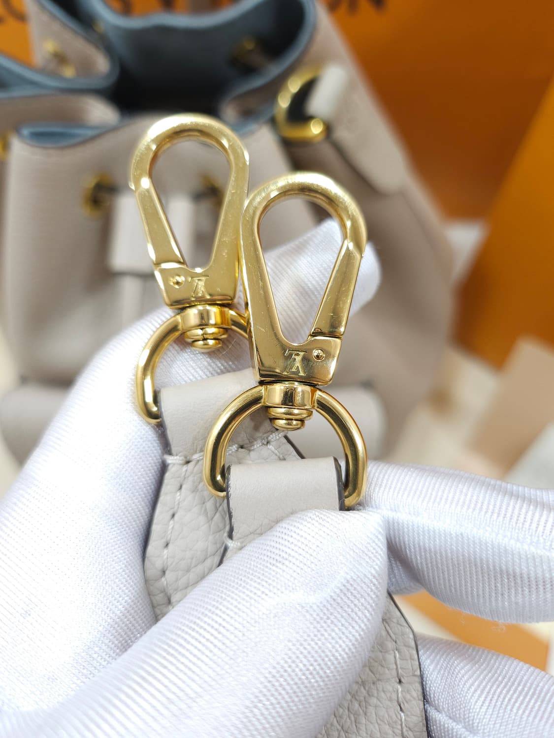 LV루이비통 락미 버킷백 그레이지  상품이미지6