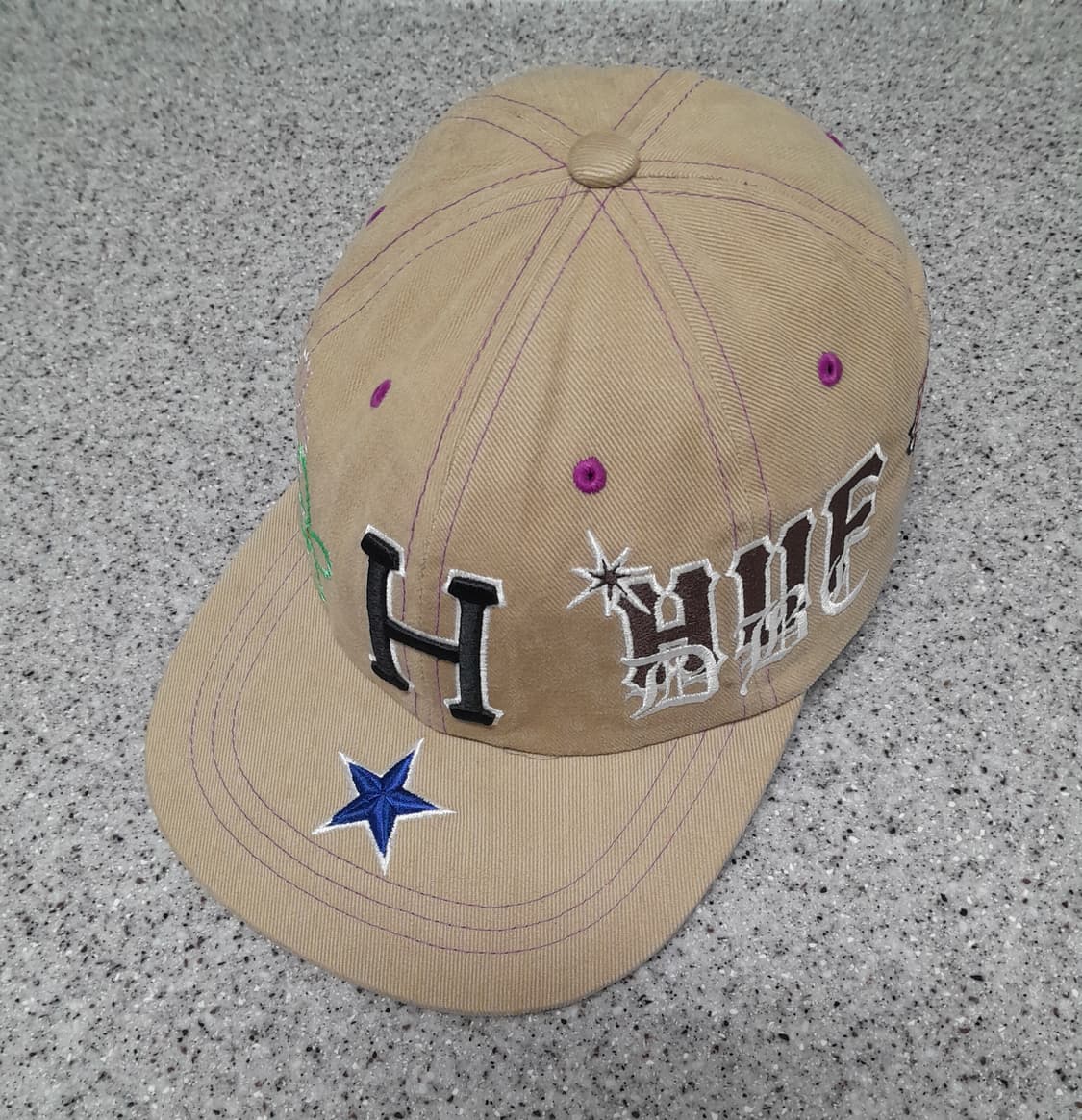 💥허프 자수와펜 패치 스냅백 (베이지)
 상품이미지1