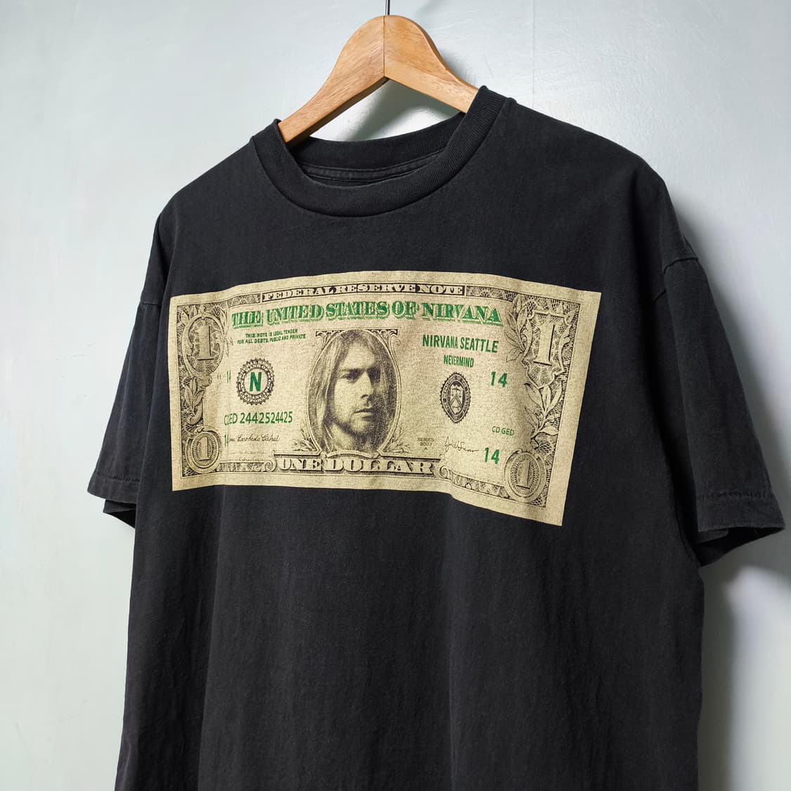 [L/USA] 00'' Nirvana 너바나 one dollar 밴드티 상품이미지2