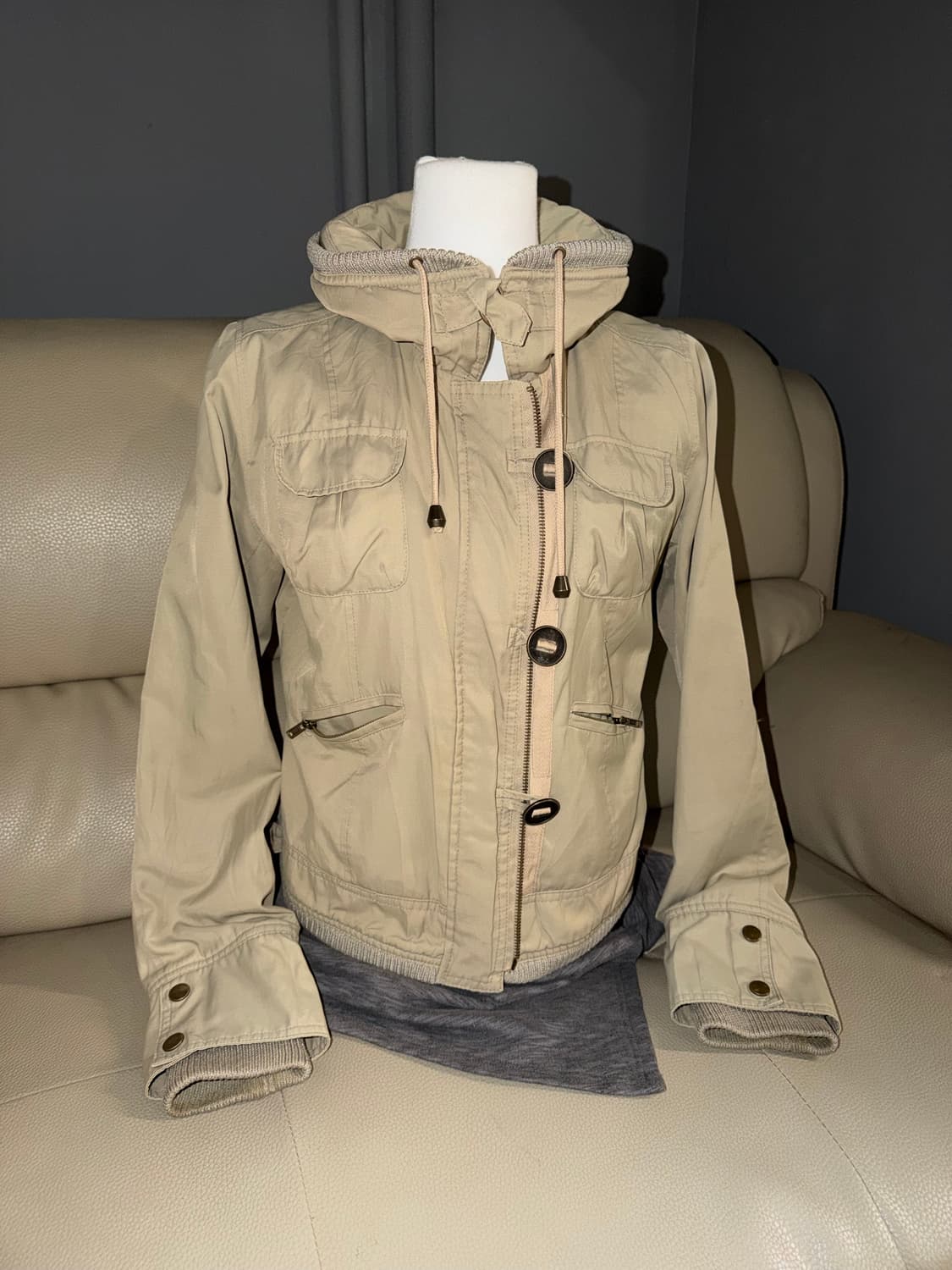 high-neck button-up detail jacket 상품이미지1