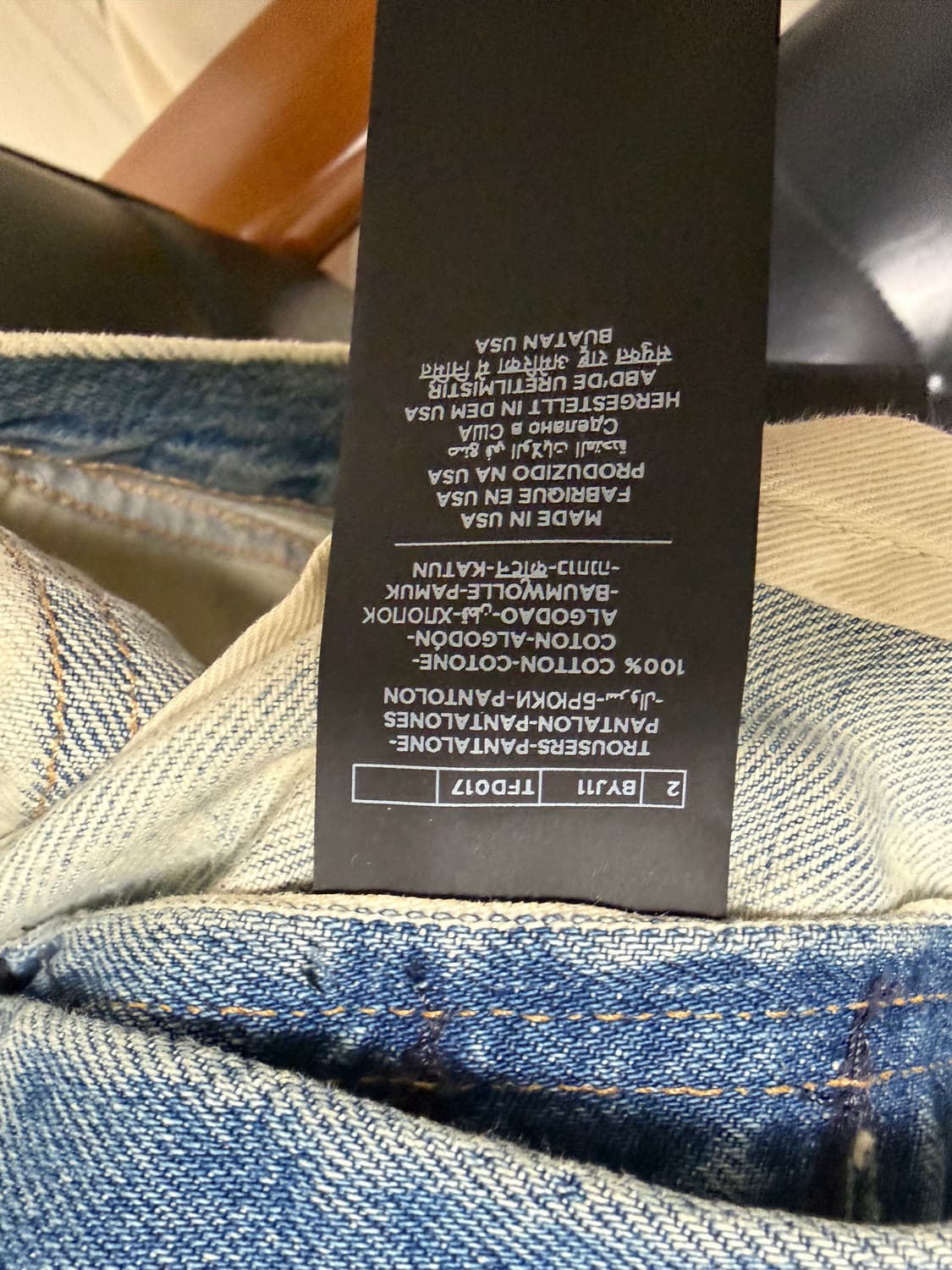 톰 포드 블리치드 워시드 테이퍼드 핏 데님 청바지 32 상품이미지5