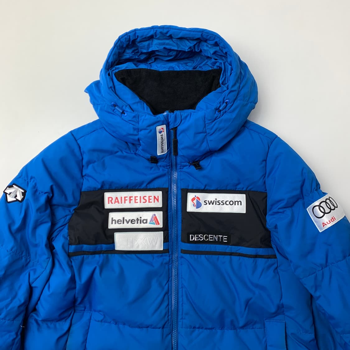 [중고] 데상트 스위스 덕다운 벤치 파카 롱패딩 블루 상품이미지3
