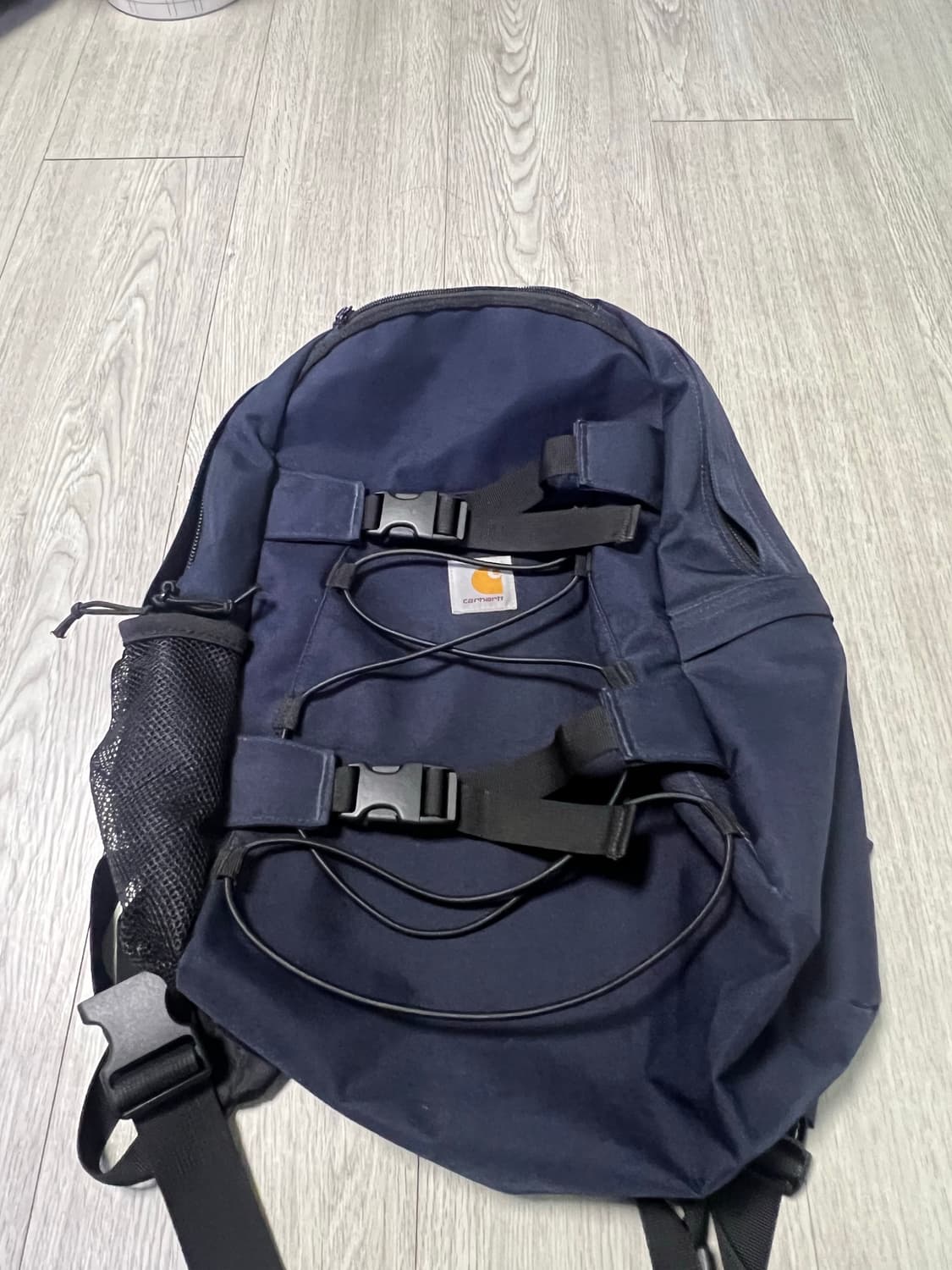칼하트 킥플립 네이비 백팩 상품이미지1