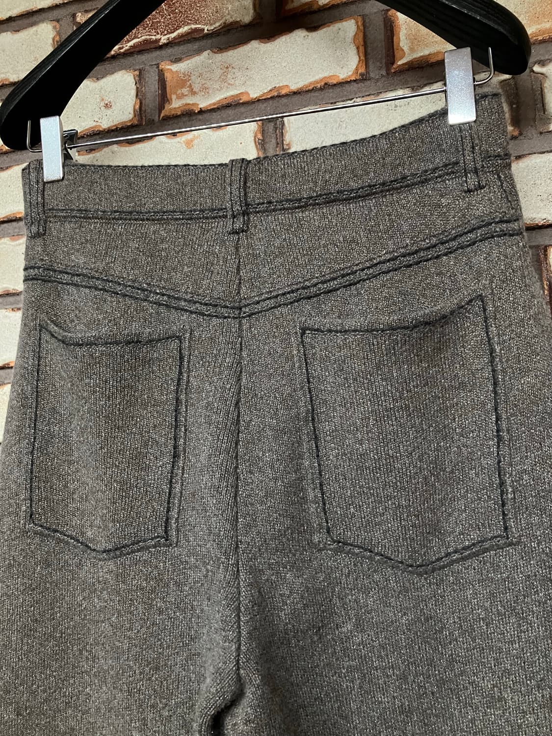 BARRIE 베리 - 캐시미어 플레어 팬츠 상품이미지4