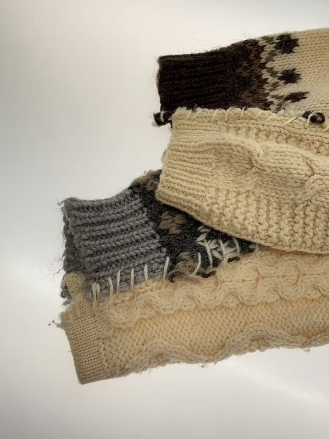 discovered Knit Sweater 상품이미지3