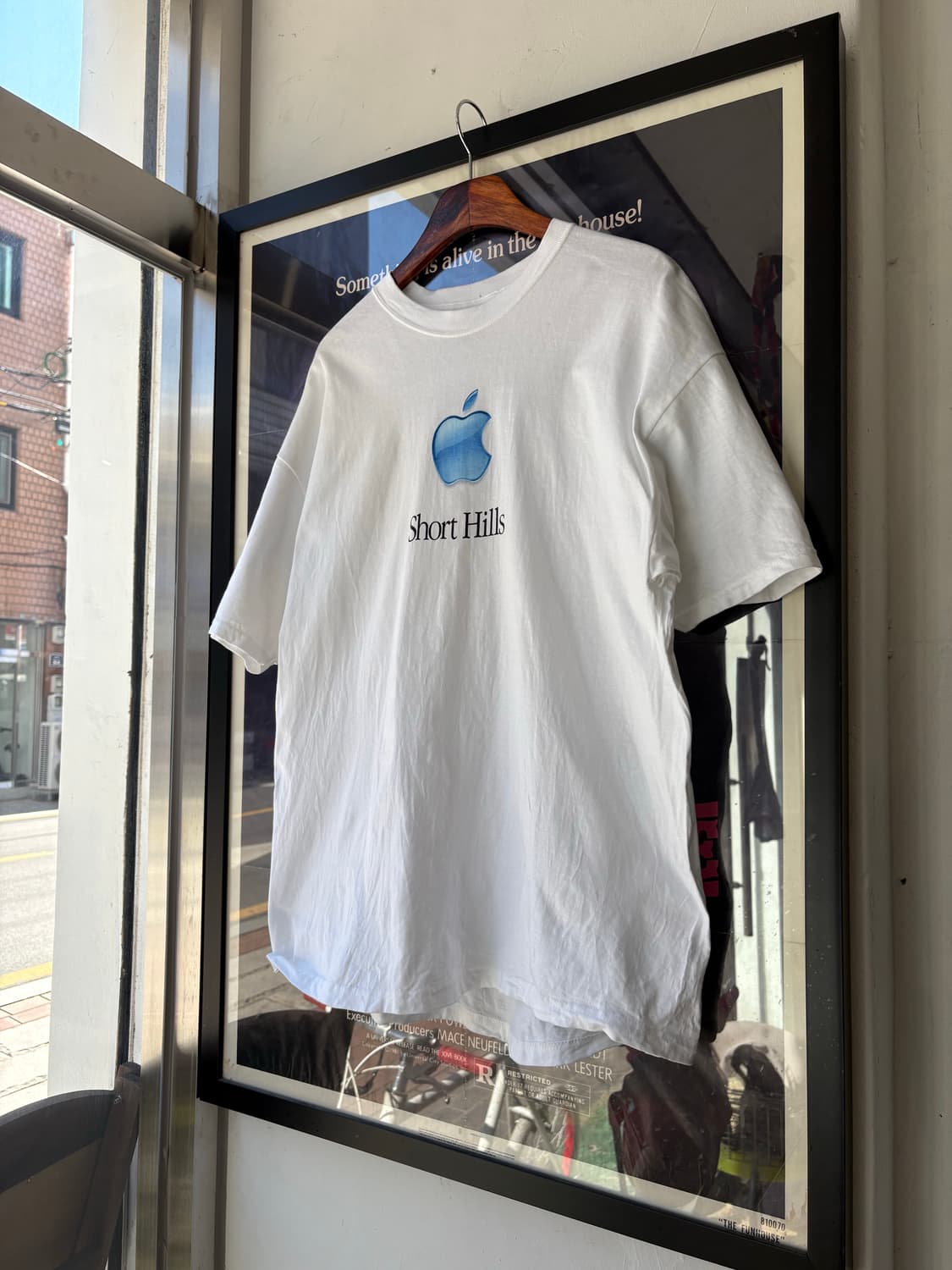 00s Apple Shop different 프로모 티셔츠 상품이미지1