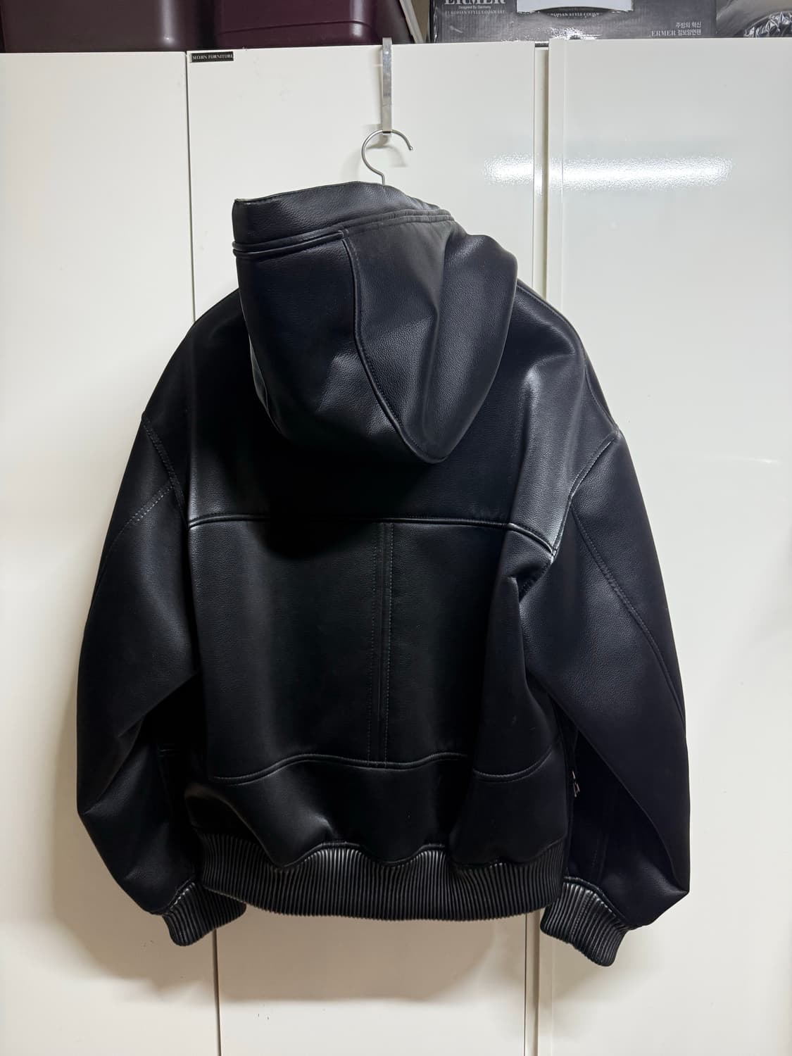 송지오 하이그로시 후드 시어링 점퍼 블랙 95 상품이미지2