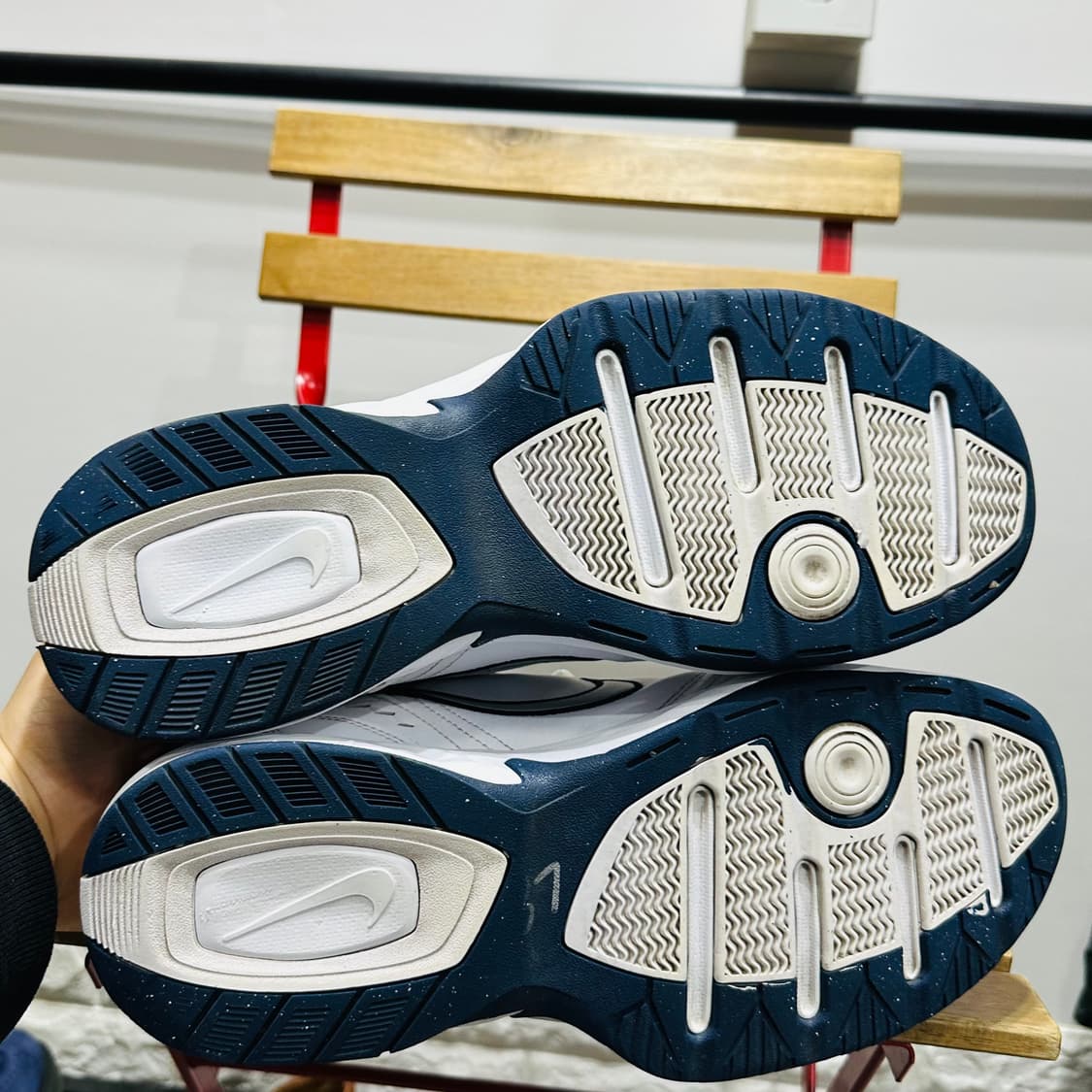 300) 나이키 운동화 남성 남자 신발 에어 모나크4 상품이미지6