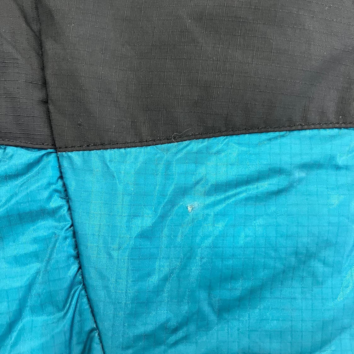 마운틴하드웨어 패딩 상품이미지6