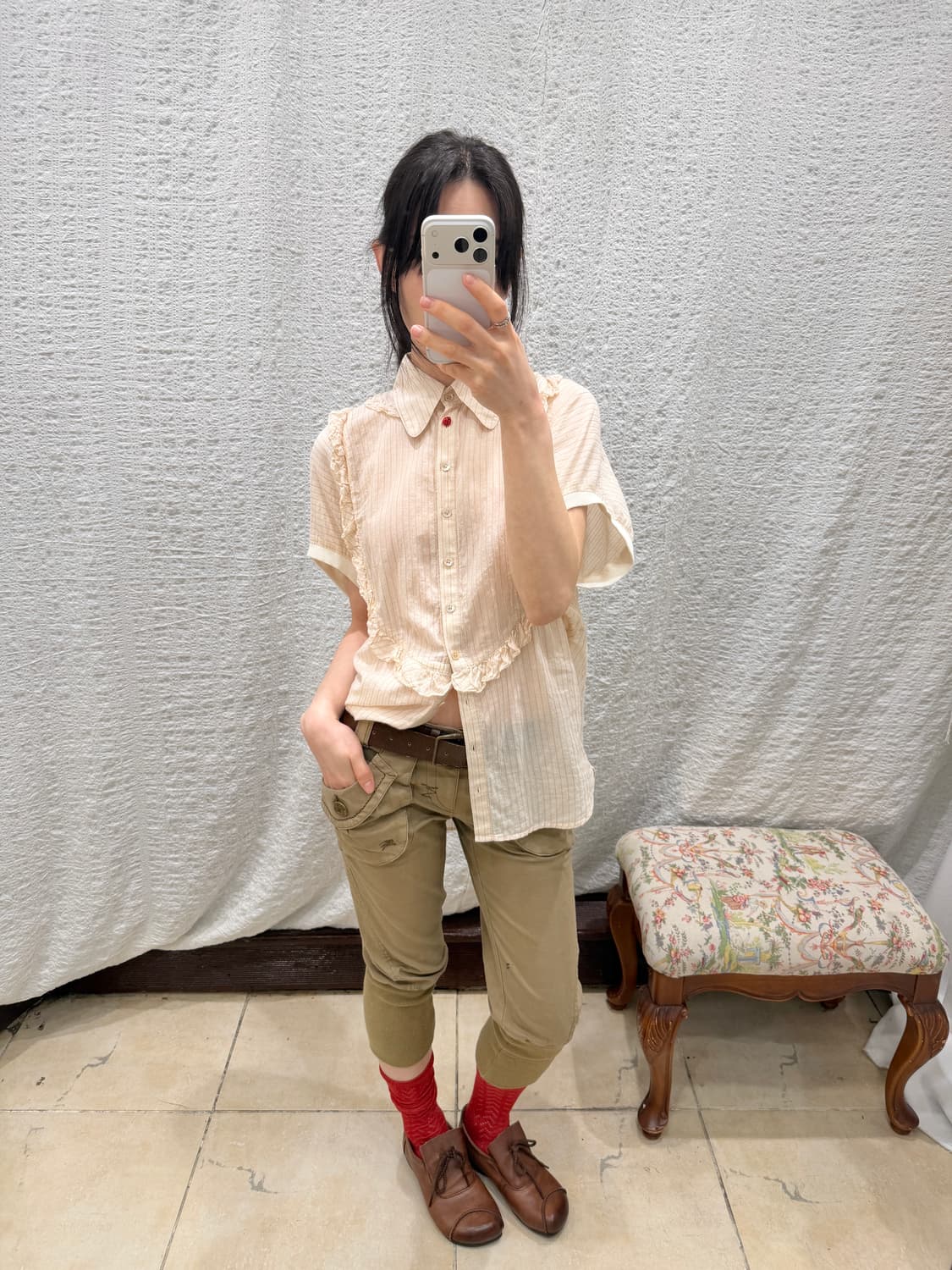big frill cozy blouse 상품이미지2
